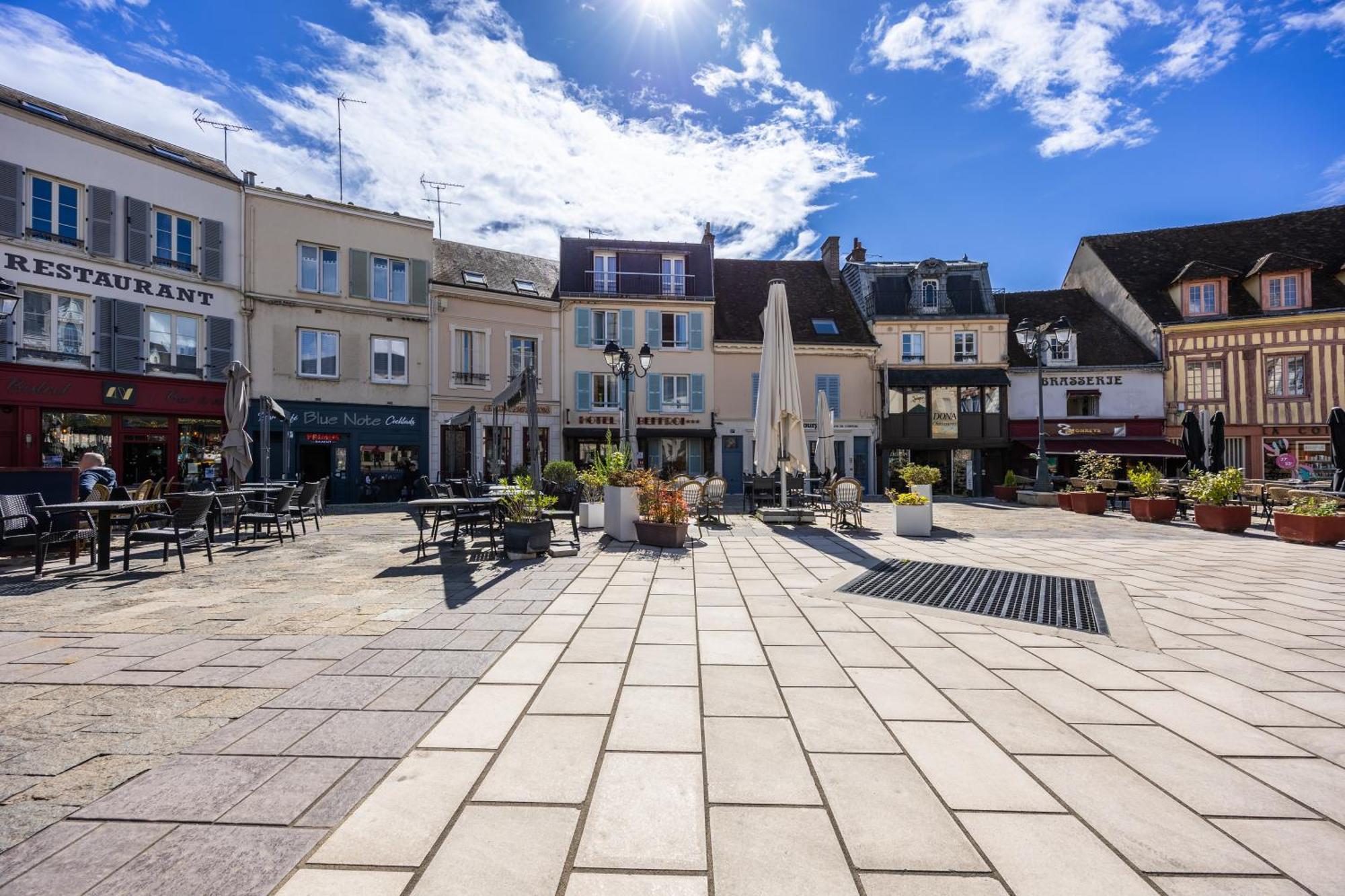 Hotel Le Beffroi 드뢰 외부 사진